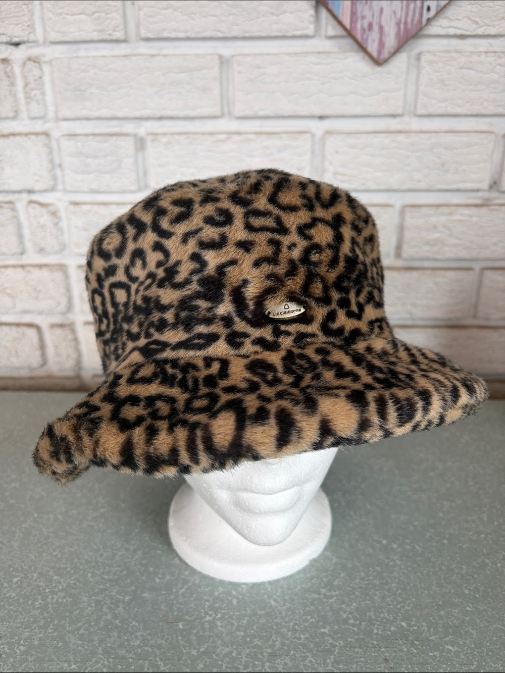 Vintage Liz Claiborne Leopard Faux Fur Bucket Hat Animal Print Y2K - Picture 2 of 8
